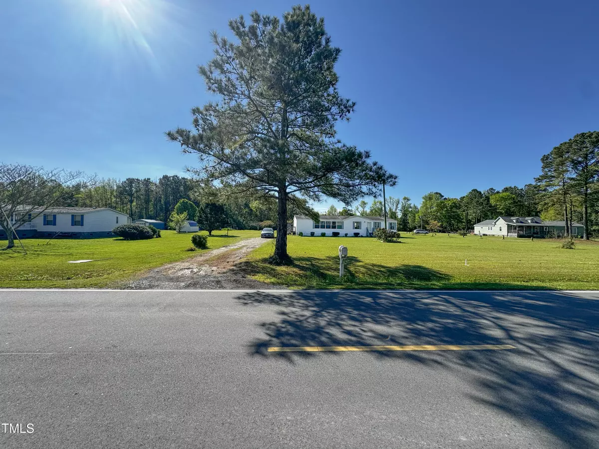 Kenansville, NC 28349,1056 E Wards Bridge Road