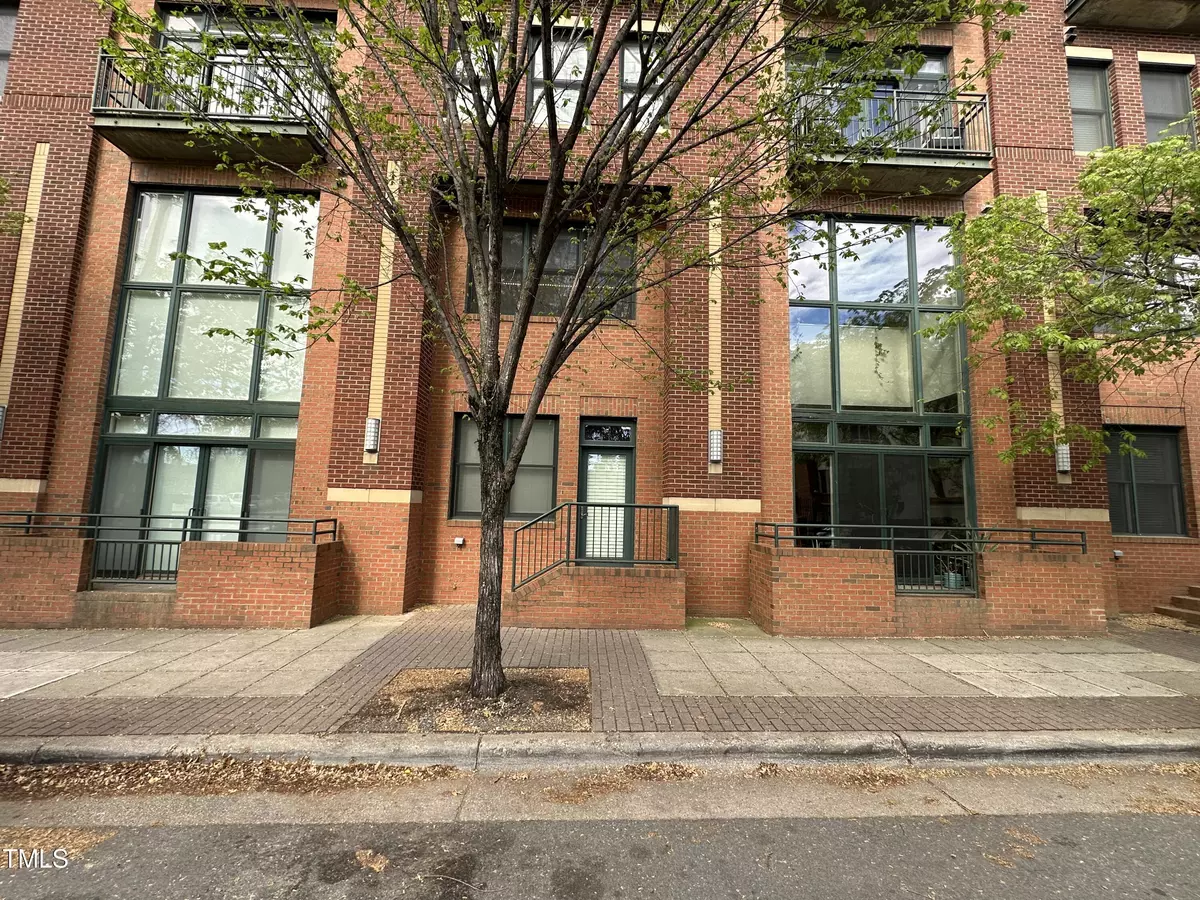 Raleigh, NC 27601,444 S Blount Street #107