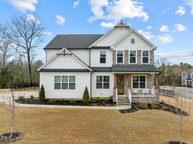 200 Ledge Manor Drive, Holly Springs, NC 27540