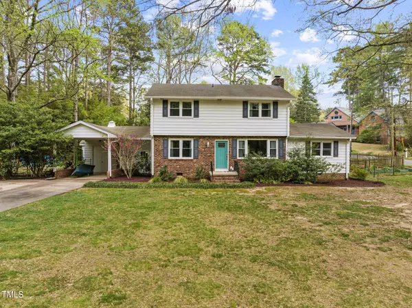 Chapel Hill, NC 27517,415 Longleaf Drive