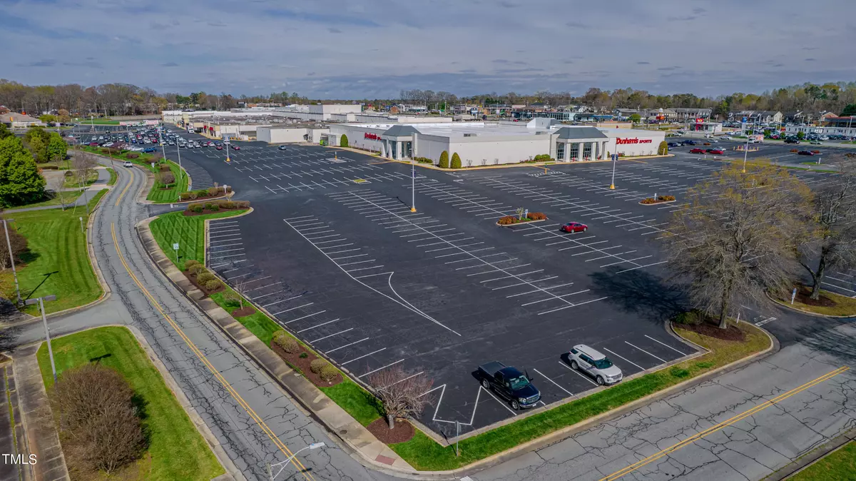 Burlington, NC 27215,2735 Anne Elizabeth Drive