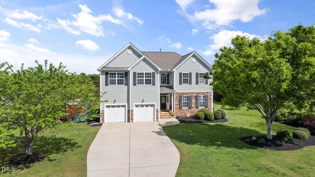 2120 Fairwinds Drive, Graham, NC 27253