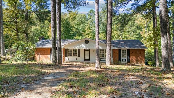 104 Lake Drive, Clayton, NC 27520