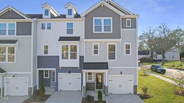 127 Sugar Run Drive #27, Fuquay Varina, NC 27526