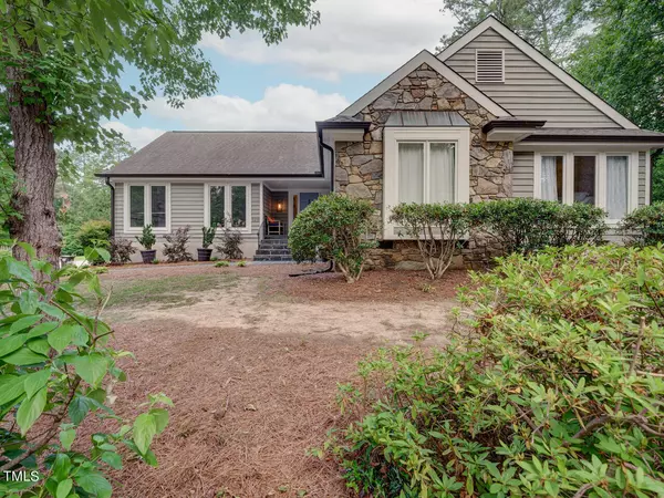 2210 Ridgefield Drive, Chapel Hill, NC 27517