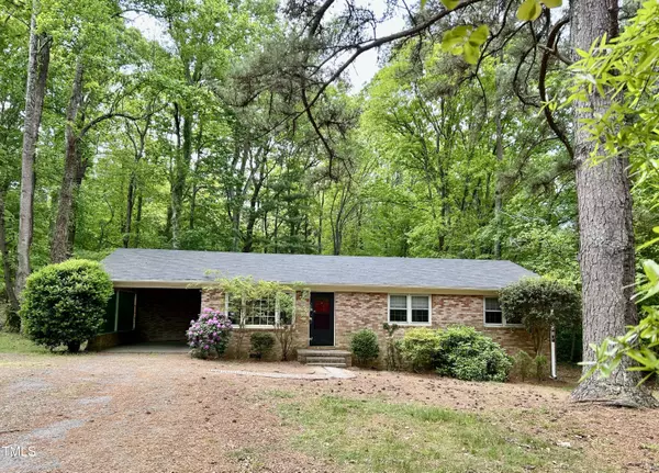 104 Woodcrest Drive, Chapel Hill, NC 27516