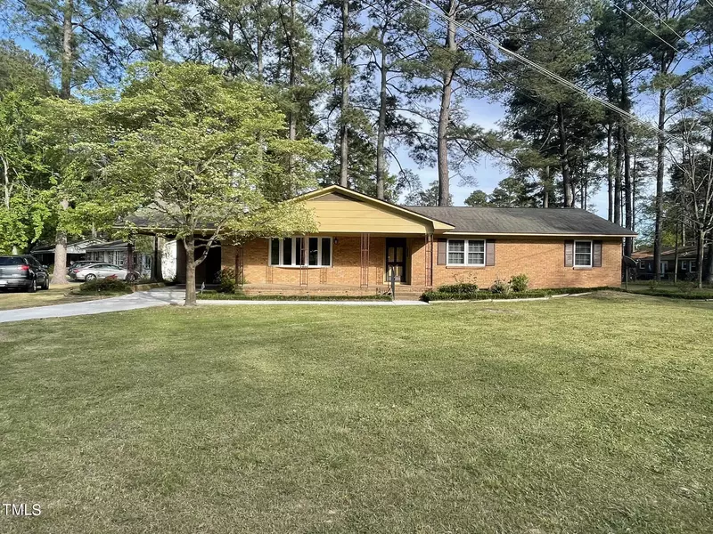 6353 Kincross Avenue, Fayetteville, NC 28304