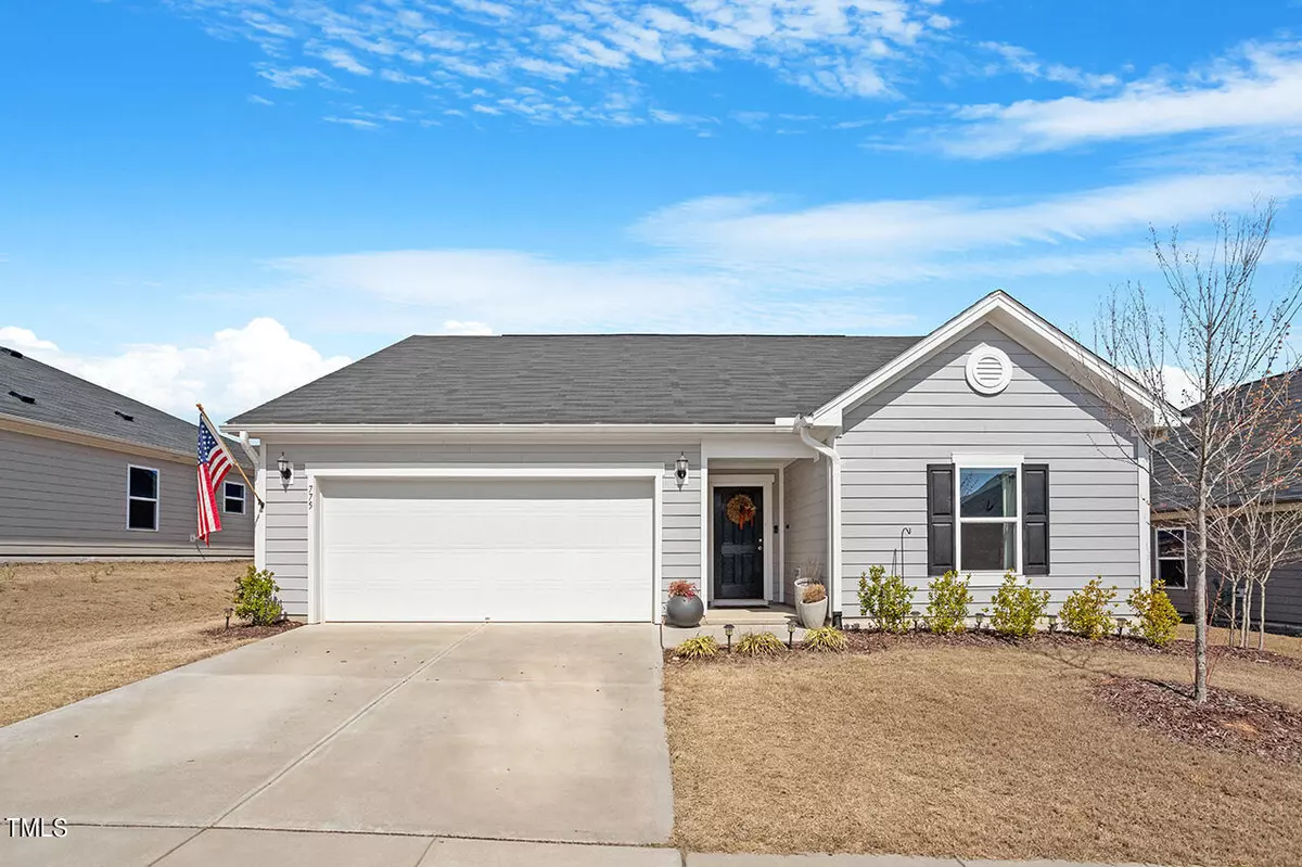 Youngsville, NC 27596,775 Purple Aster Street