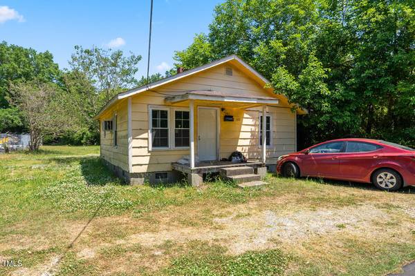 105 E Cole Street, Dunn, NC 28334