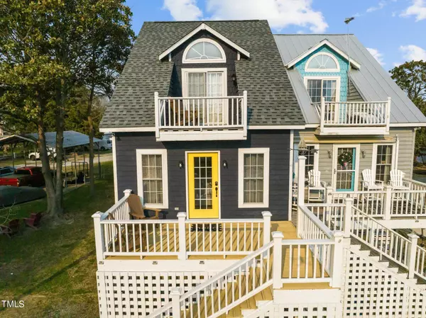 304 Main Street #A,  Oriental,  NC 28571