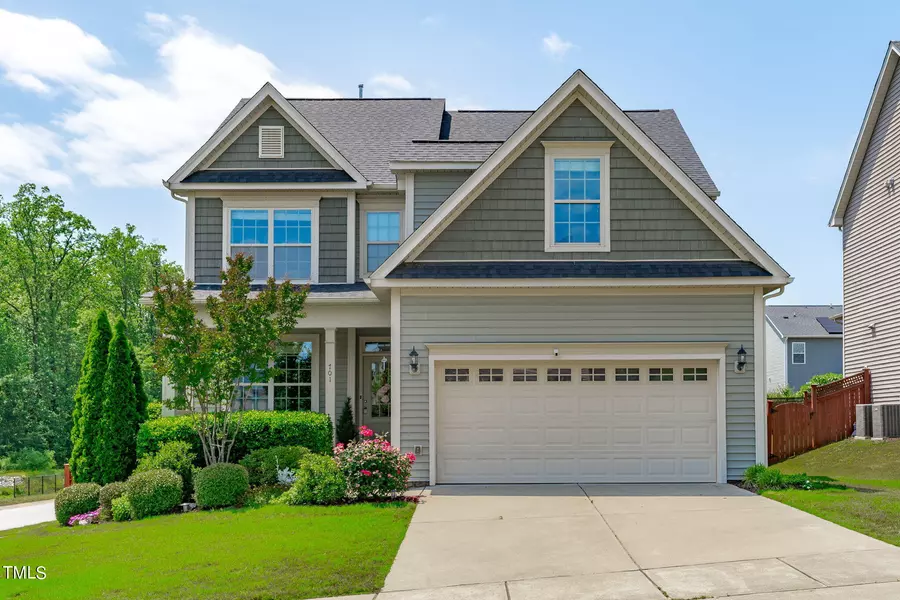 701 Crimson Oak Lane, Fuquay Varina, NC 27526