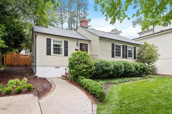 2718 Ashland Street, Raleigh, NC 27608