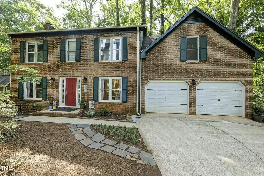 208 Coatbridge Circle, Cary, NC 27511