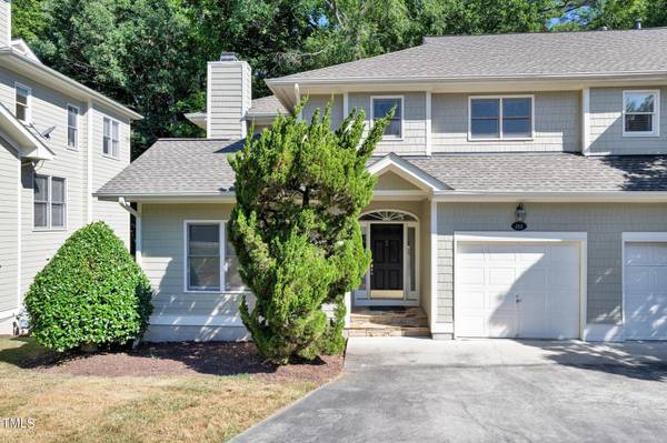 202 Columbia Place,  Chapel Hill,  NC 27516