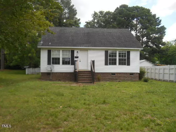 Selma, NC 27576,912 W Waddell Street