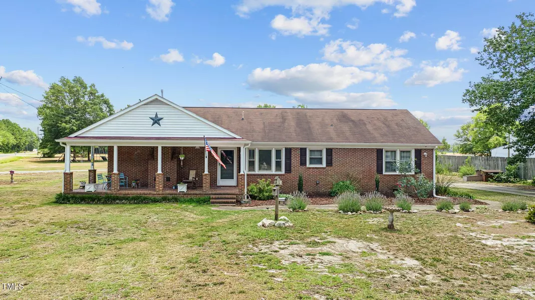 6262 Smithfield Road, Wade, NC 28395