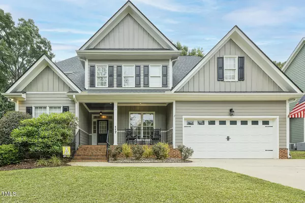 117 Cobblepoint Way, Holly Springs, NC 27540