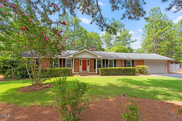 215 Haldane Drive, Southern Pines, NC 28387