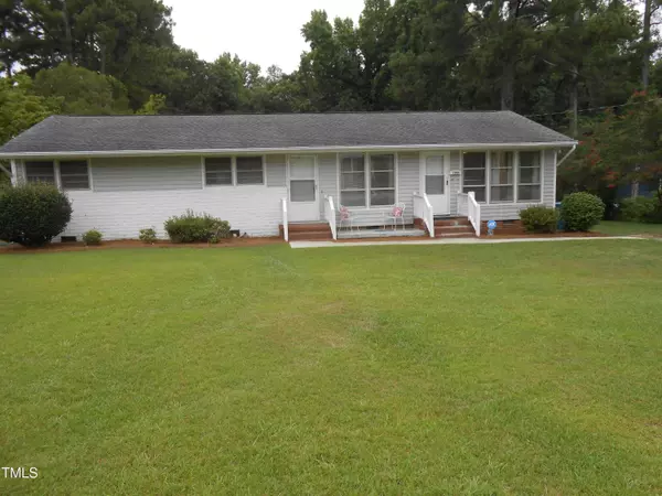 1105 W Cole Street, Dunn, NC 28334