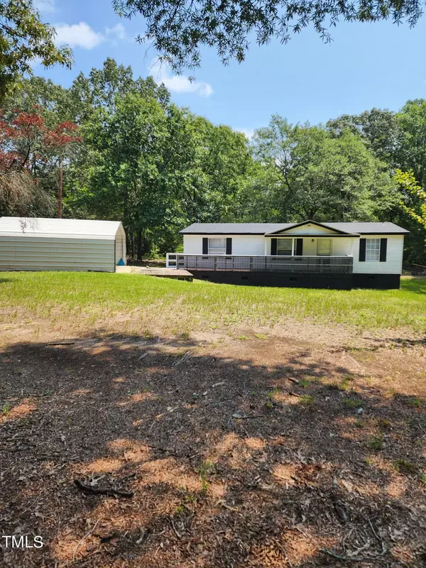 195 Hollow Drive, Roanoke Rapids, NC 27870