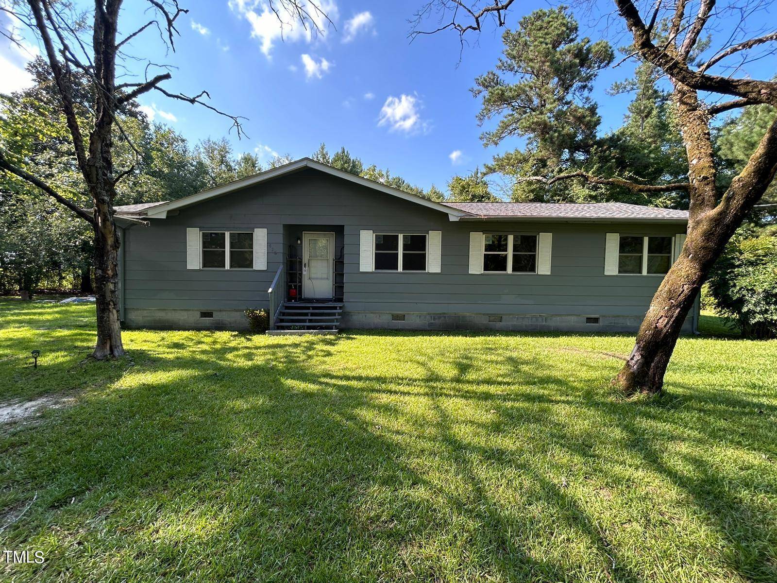 415 Brockington Road, Fairmont, NC 28340