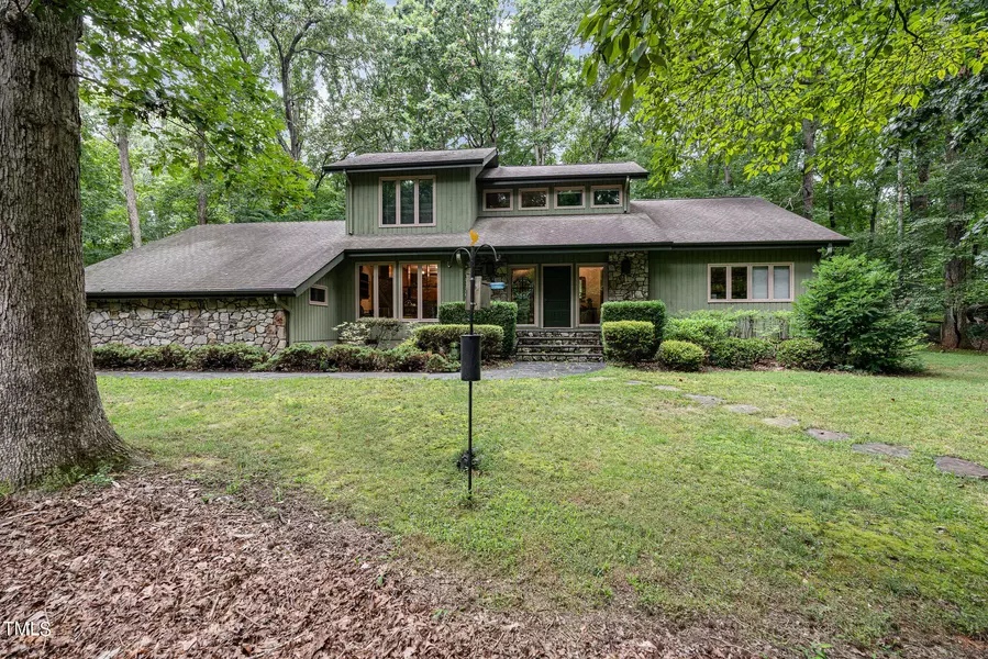 107 Oakstone Drive, Chapel Hill, NC 27514