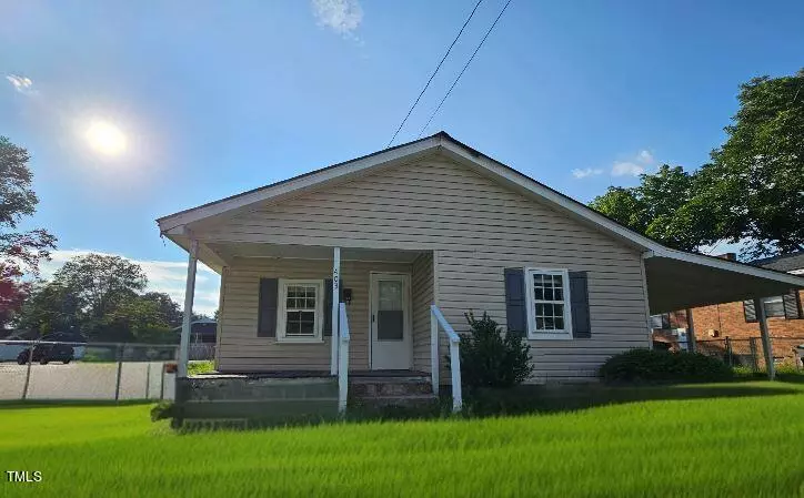 403 N Sellers Street, Selma, NC 27576