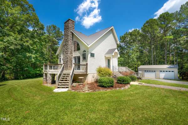 1403 Lakewood Falls Road, Goldston, NC 27252