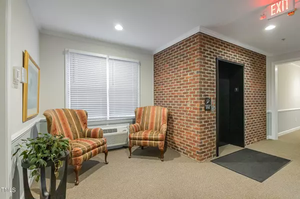 Chapel Hill, NC 27516,600 Copperline Drive #Unit 101