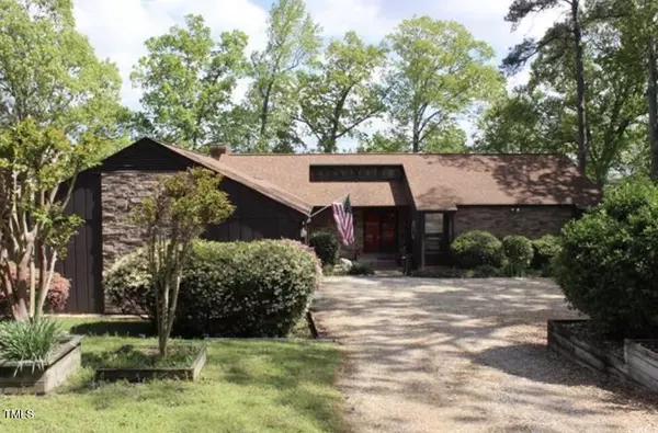 307 Riverside Trail, Roanoke Rapids, NC 27870