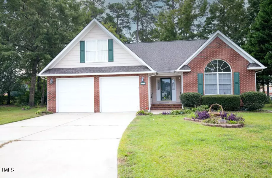 1521 Deanscroft Place, Fayetteville, NC 28314