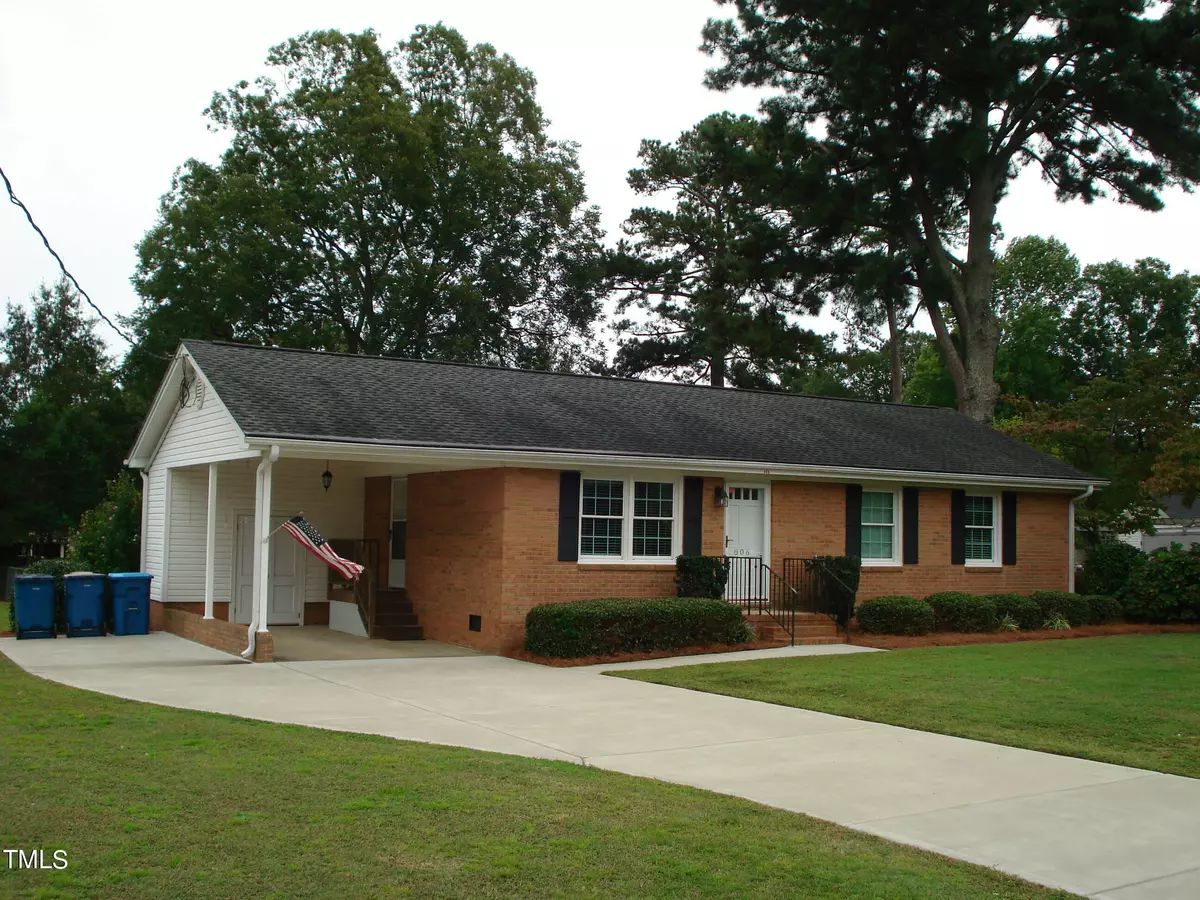 Dunn, NC 28334,806 Oakwood Avenue