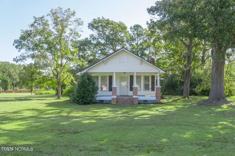 Rose Hill, NC 28458,89 Delway Highway