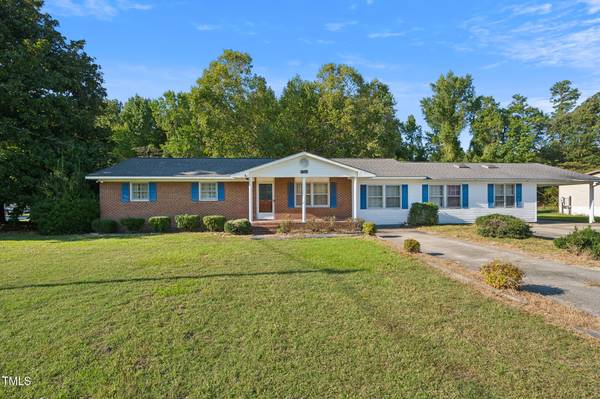 1935 Nc Highway 561 E, Harrellsville, NC 27942