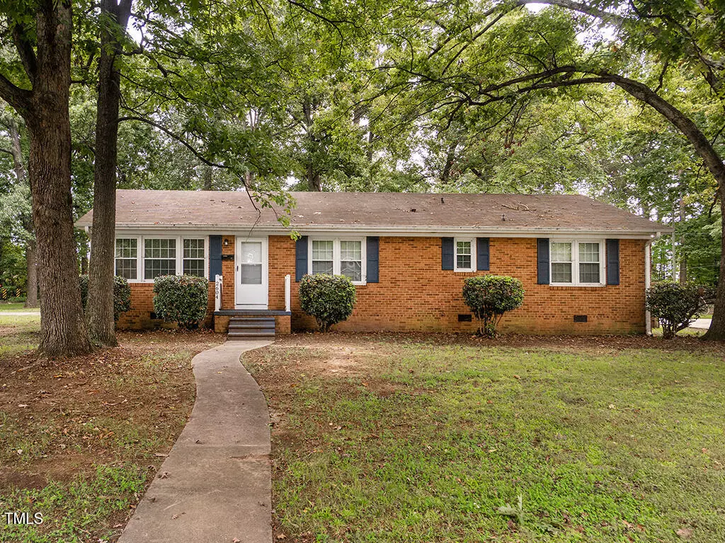 Burlington, NC 27215,2604 Hickory Avenue