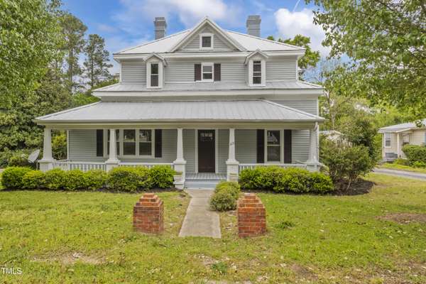 323 E Main Street, Coats, NC 27521