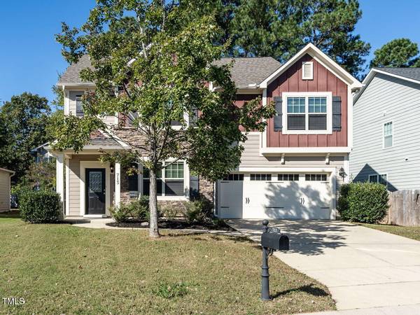 713 Lake Artesia Lane, Fuquay Varina, NC 27526