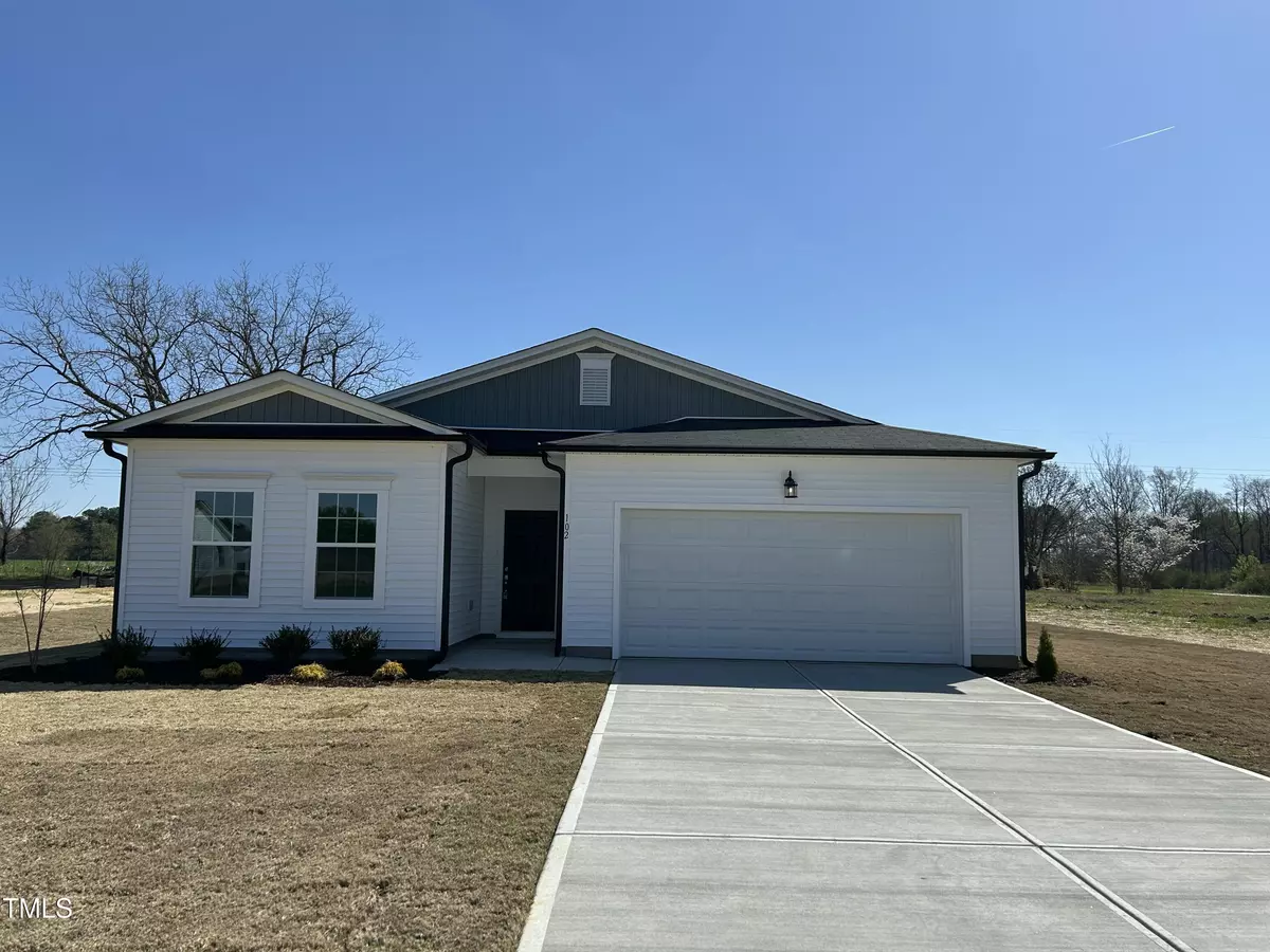 Four Oaks, NC 27524,102 Johnson Ridge Way