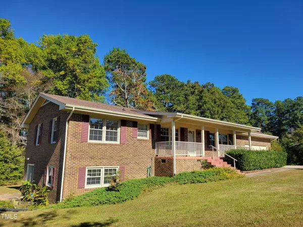 316 Edgewater Drive, Broadway, NC 27505