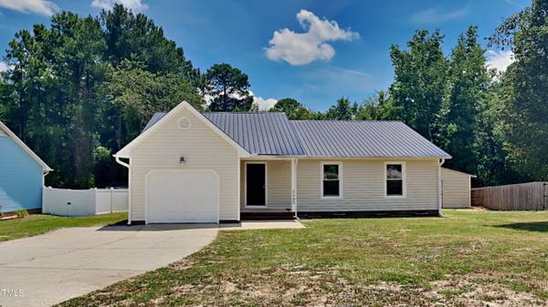 3403 Masters Drive, Hope Mills, NC 28348