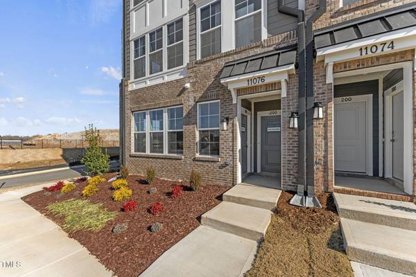 1223 Shaw View Alley #201, Raleigh, NC 27601