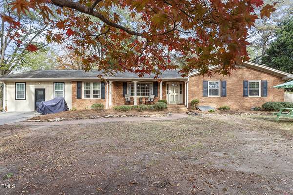 307 S Arendell Avenue, Zebulon, NC 27597