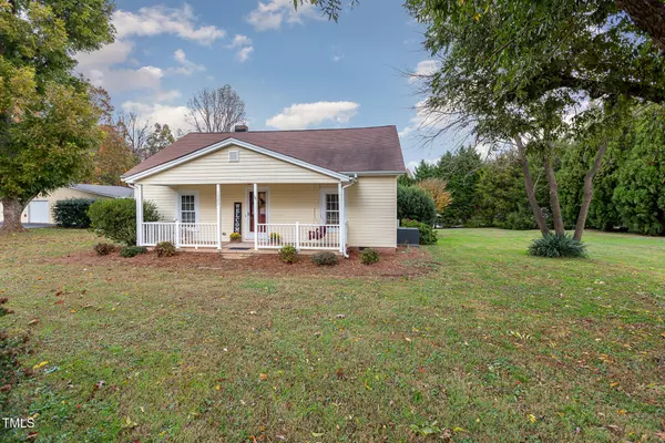 1382 Trollingwood Road, Haw River, NC 27258