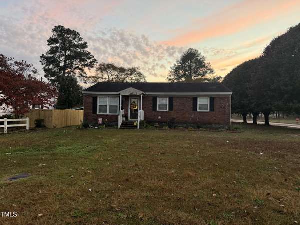 500 E Harnett Street, Benson, NC 27504