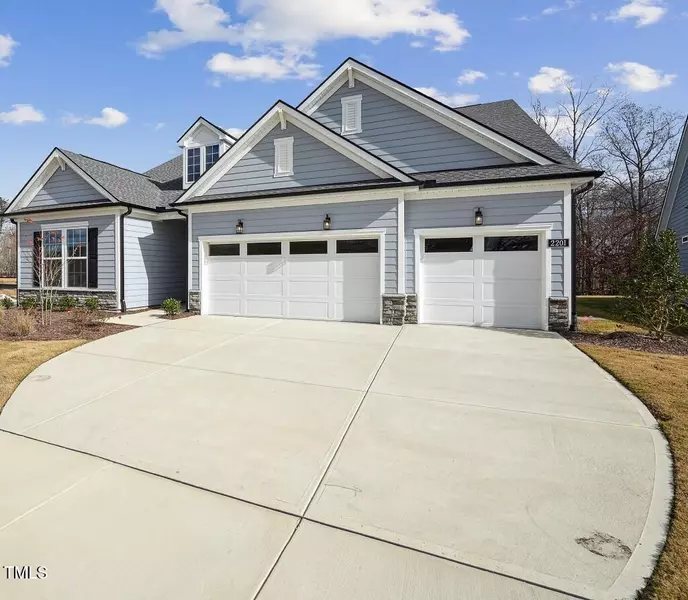 2201 Abbeyhill Drive, Raleigh, NC 27610