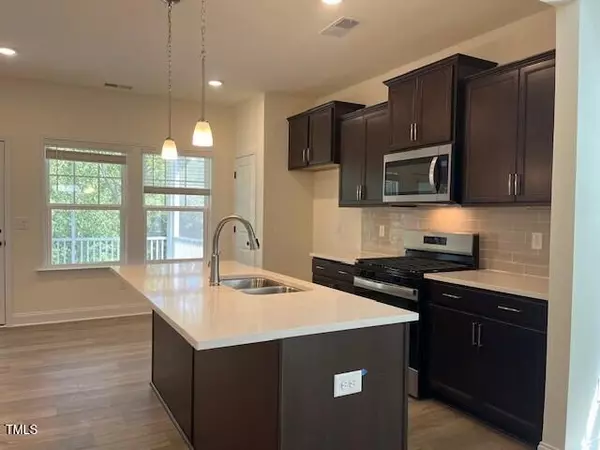 Durham, NC 27703,2018 Cross Bones Boulevard #28