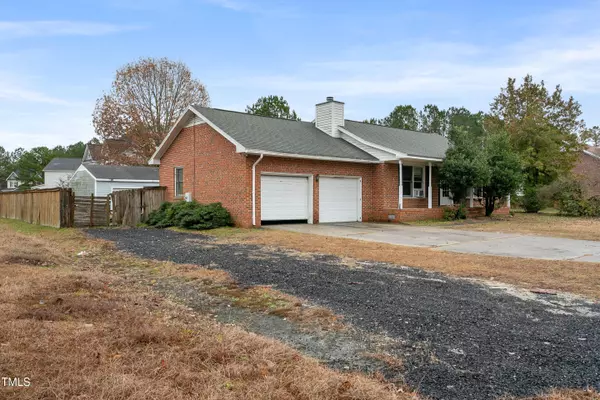 865 Bladen Circle, Fayetteville, NC 28312