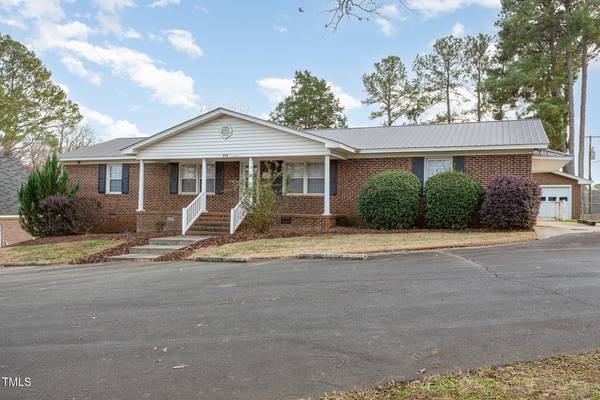 250 East Street, Pittsboro, NC 27312