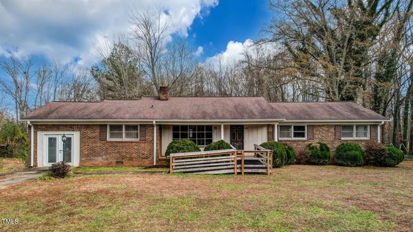 1477 Nc Highway 150, Reidsville, NC 27320