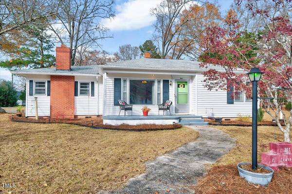 301 E Lewis Street, Four Oaks, NC 27524